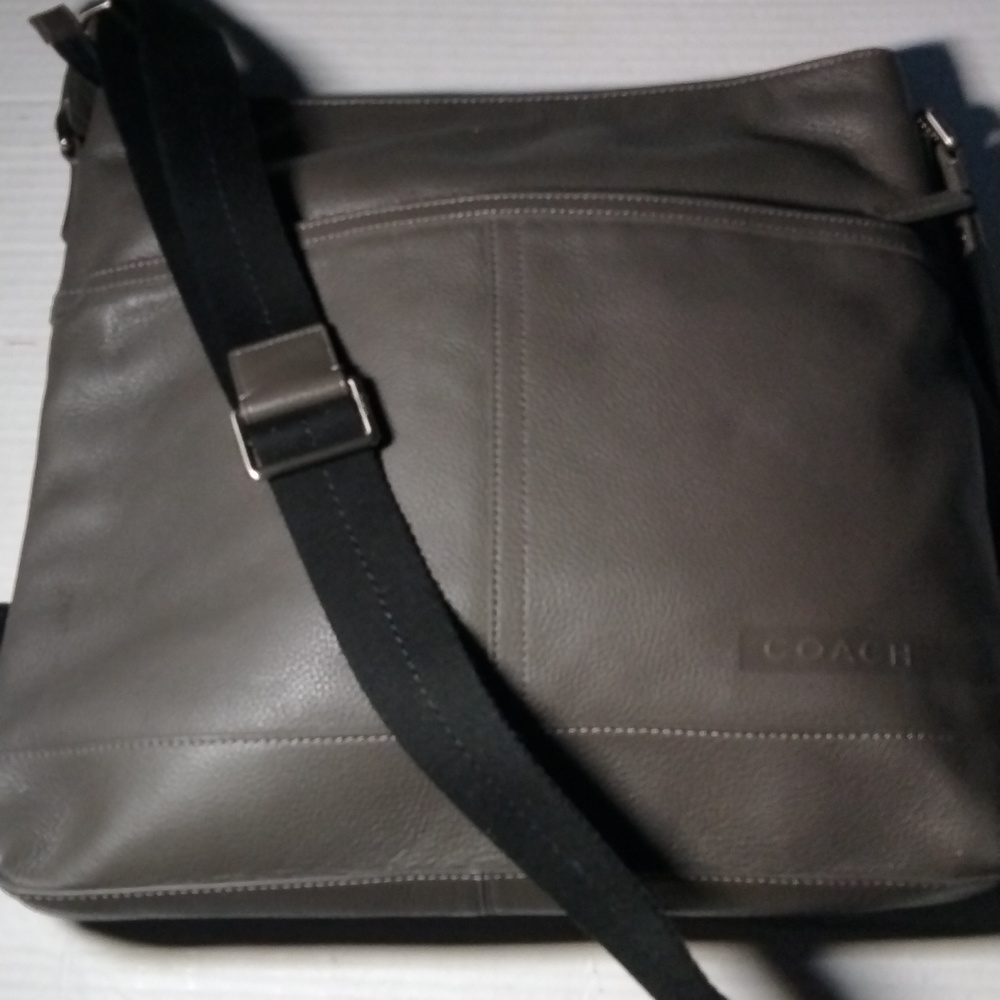 Coach messenger crossbody - Picture 1 of 12